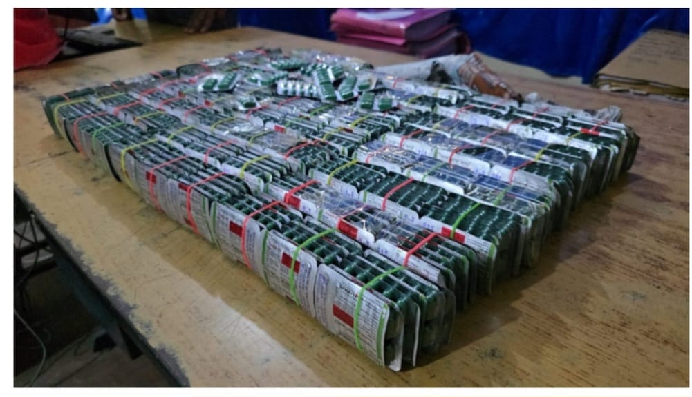 भारी मात्रा में ट्रामाडोल के साथ 5 गिरफ्तार