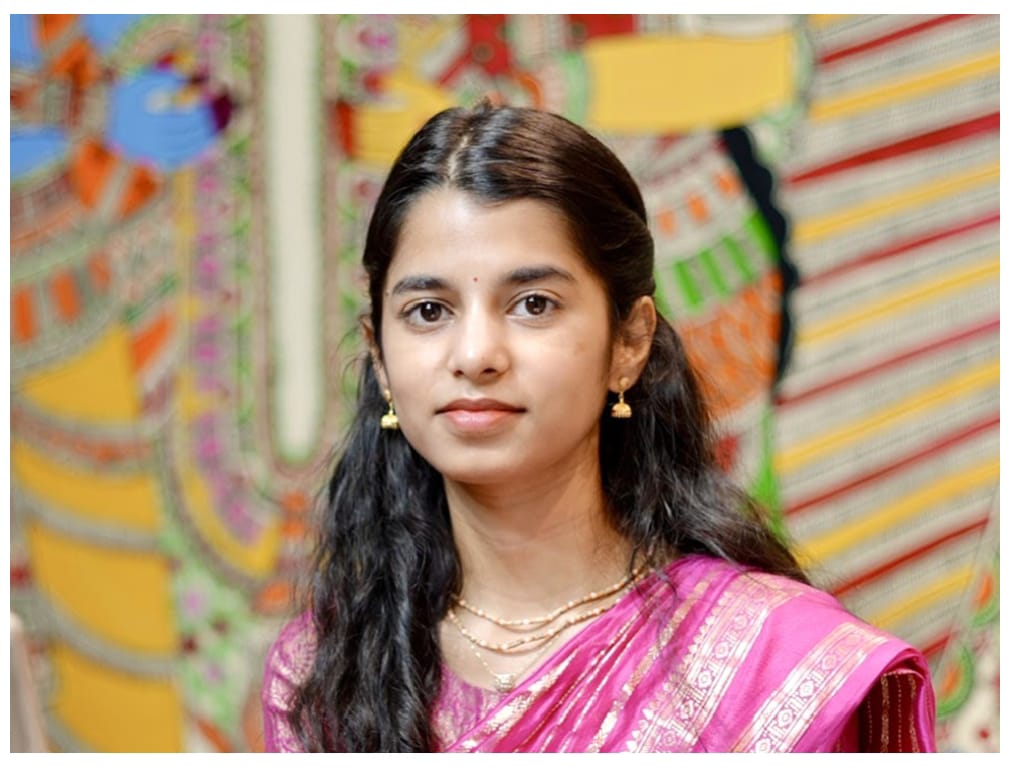 जूनियर बिहार कोकिला या सबसे युवा विधायक मैथिली ठाकुर