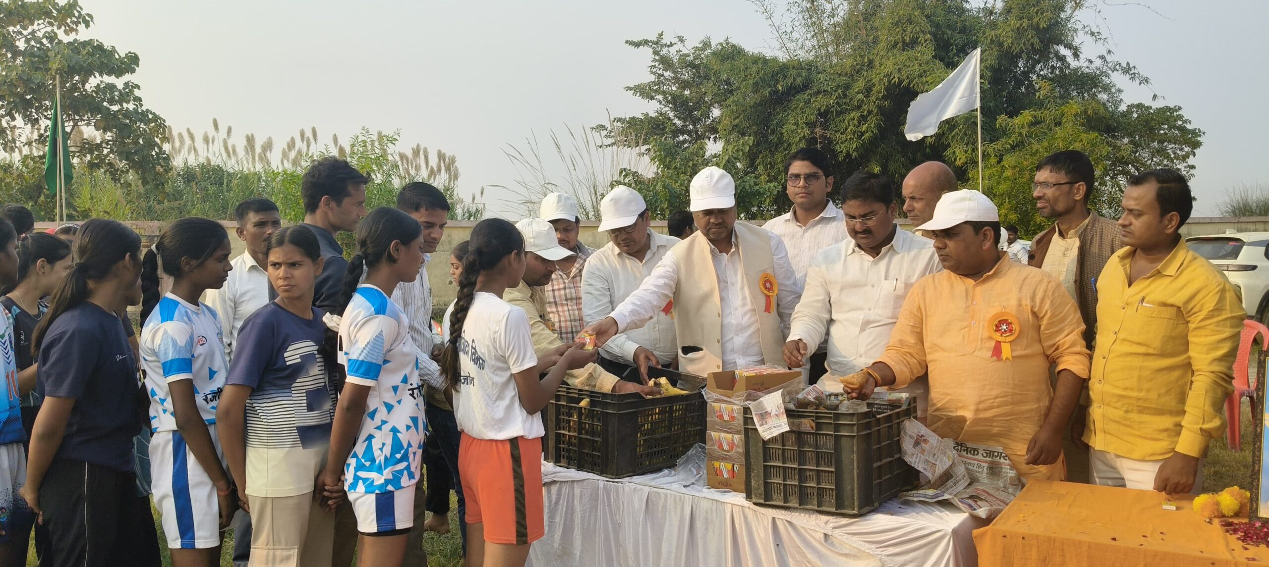 सांसद एवम विधायक खेल स्पर्धा कार्यक्रम का वित्त राज्य मन्त्री ने फीता काटकर एवम गुब्बारा उड़ाकर किया शुभारम्भ