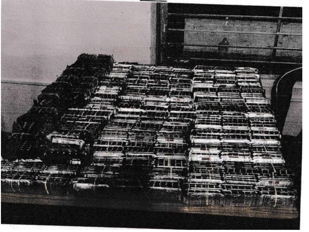 23,800 प्रतिबंधित दवाओं के साथ फार्मेसी मालिक दंपत्ति गिरफ्तार