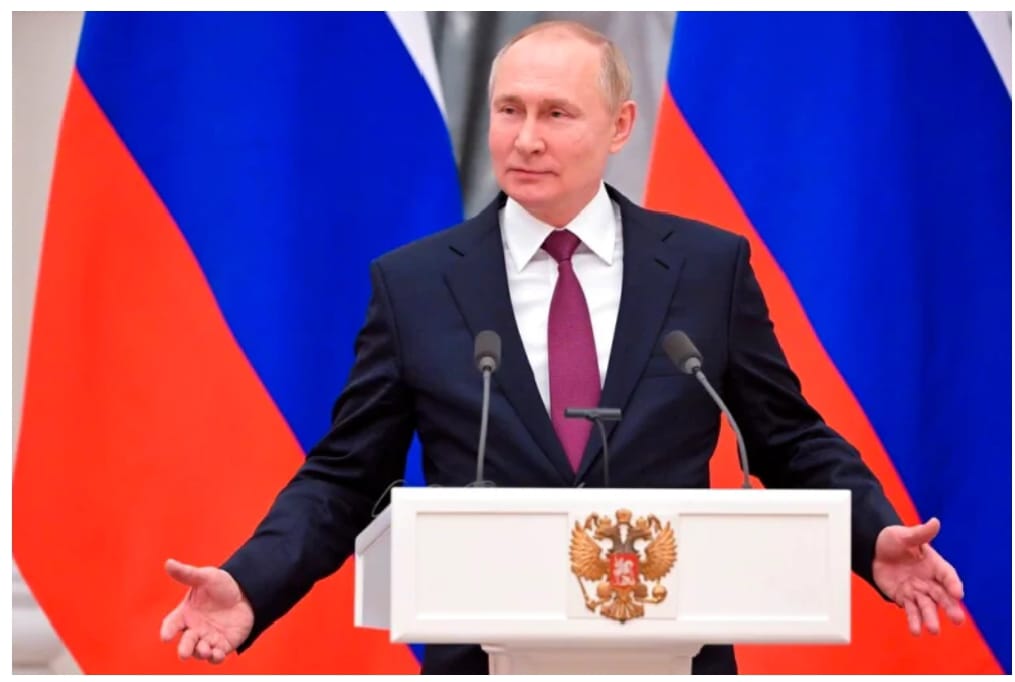 रूसी राष्ट्रपति पुतिन ने चुटकी ली: “अमेरिका ग्रीनलैंड खरीद सकता है, यह हमारा काम नहीं है”