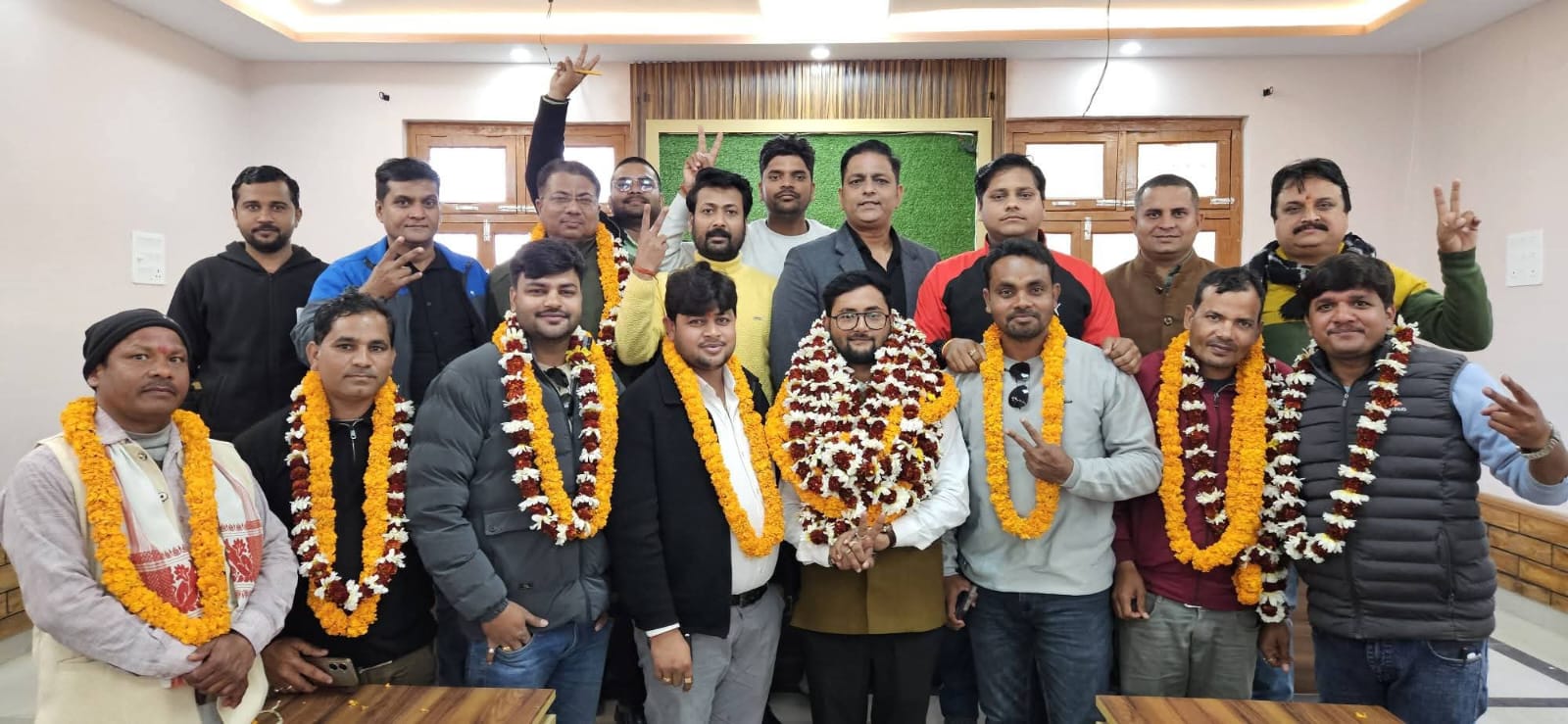 प्रदीप मिश्रा अध्यक्ष तो धर्मेंद्र गुप्ता बने प्रेस क्लब ऑफ महाराजगंज के महामंत्री